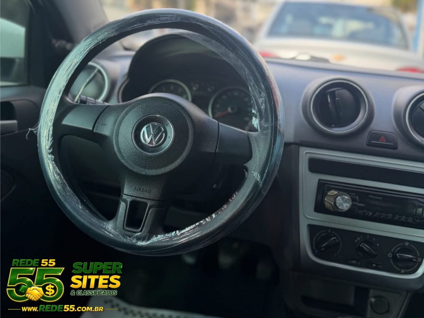 Volkswagen Voyage 1.6 Comfortline 2015